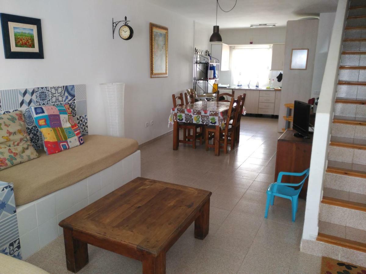 Comodidad En Aguamarga! Agua Amarga  Εξωτερικό φωτογραφία